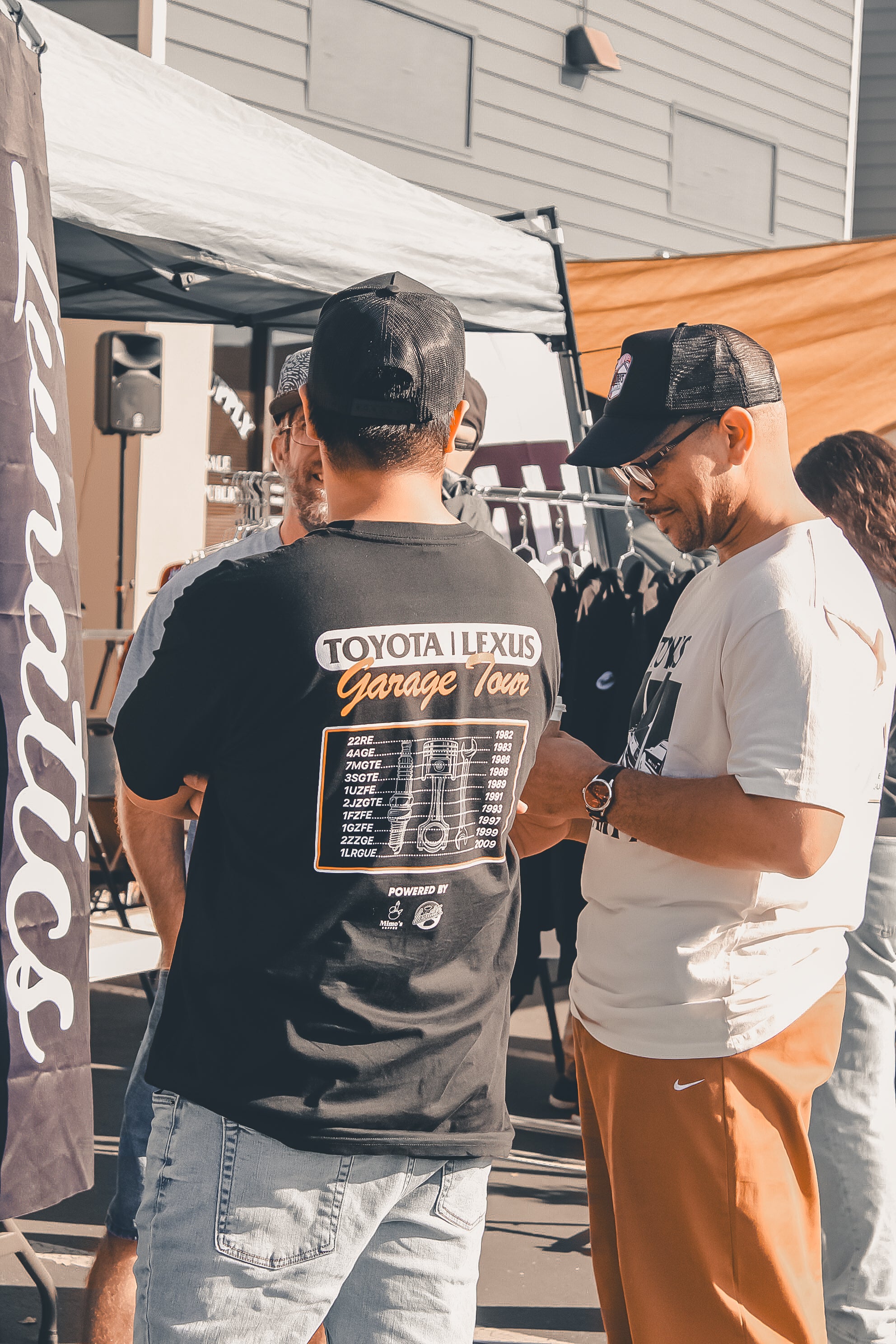 TOYUS Party Black Flag T-Shirt